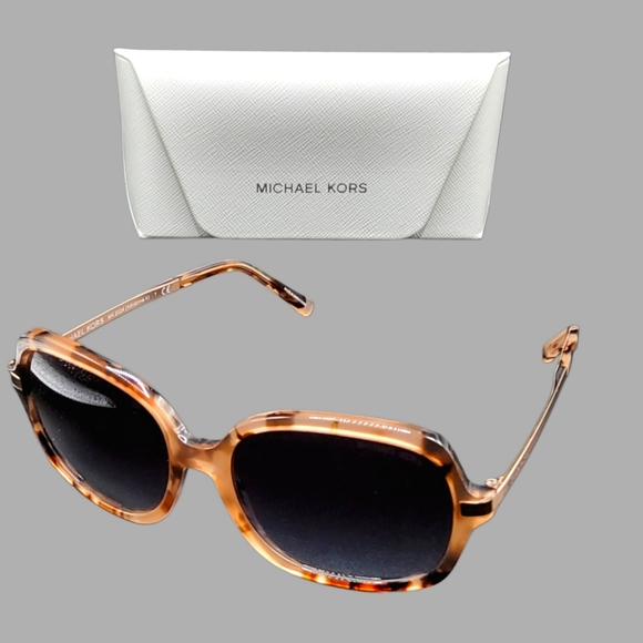 MICHAEL KORS 57MM PINK TORTOISE SUNGLASSES ADRIANNA II LIGHT GREY GRADIENT LENS - Picture 1 of 12